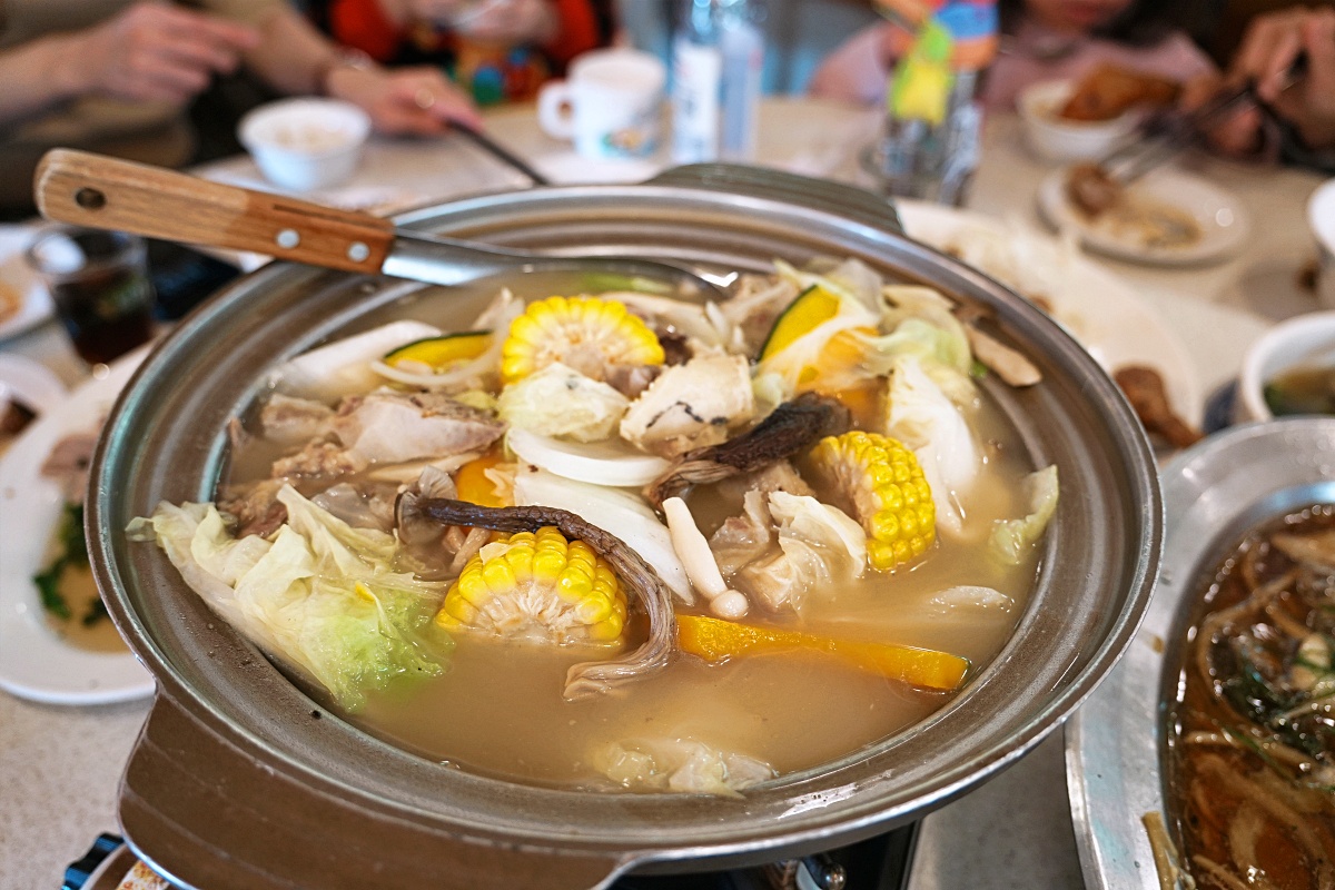 【淡水合菜推薦】三空泉農場：脆皮雞必點淡水人私藏森林系餐廳