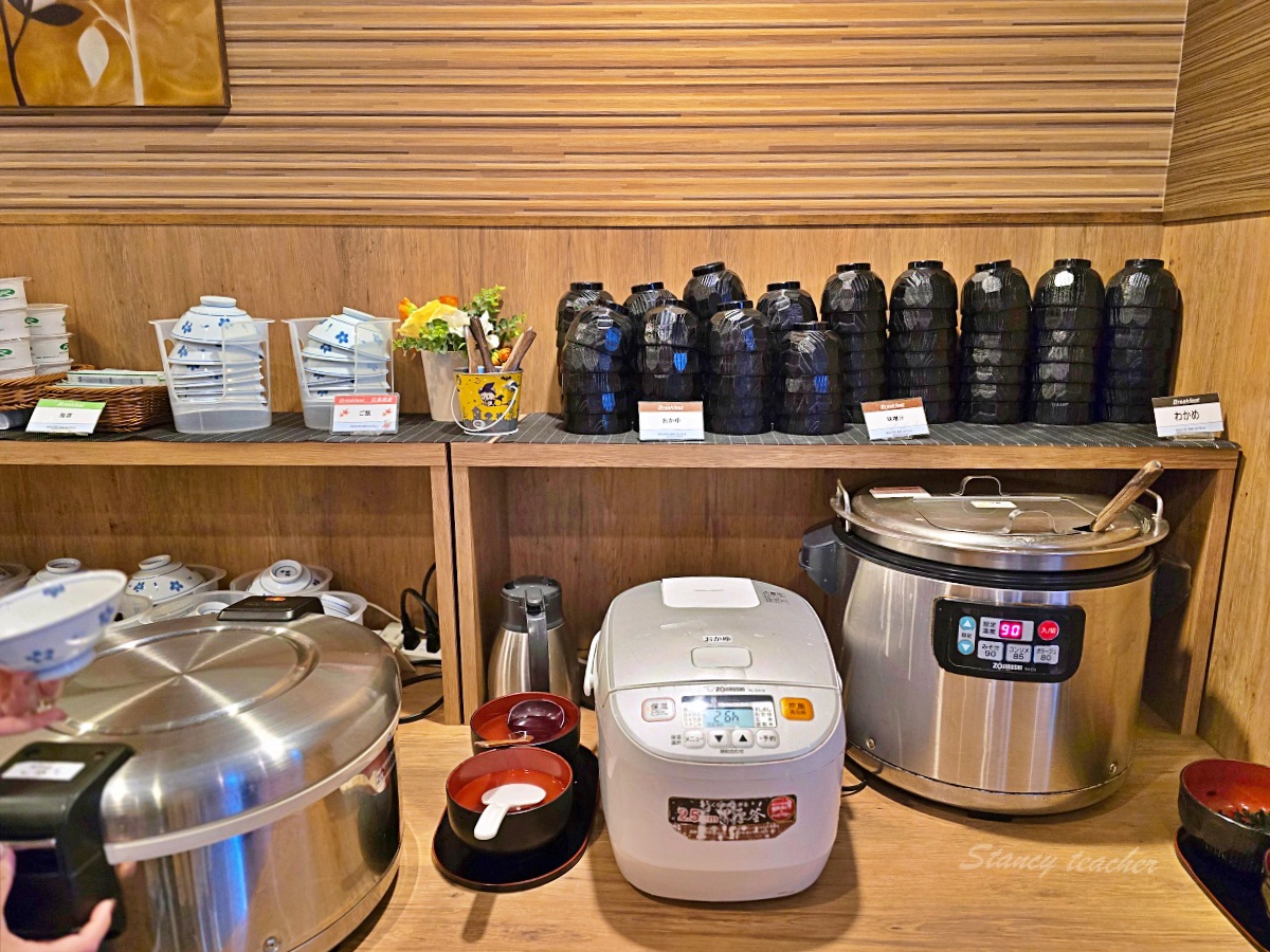東廣島住宿推薦「東廣島西條站前ROUTE INN飯店」鄰近JR車站、免費停車＋大廳咖啡與溫泉泡湯超加分！