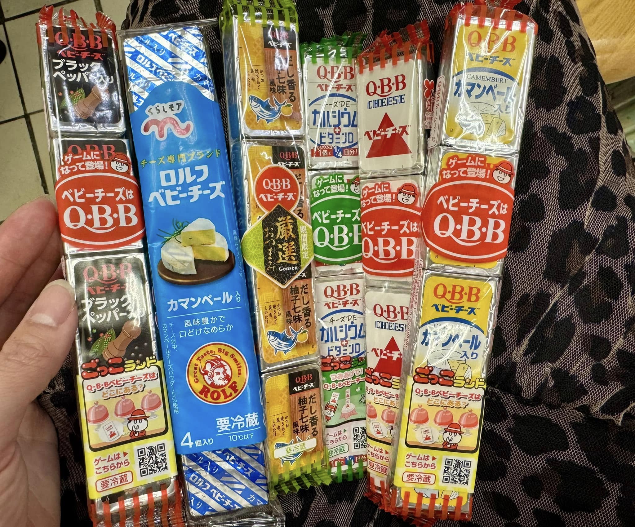日本 QBB 起司甜點開箱!多種夢幻口味,起司控必收! 日本 QBB 起司甜點開箱!多種夢幻口味,起司控必收!