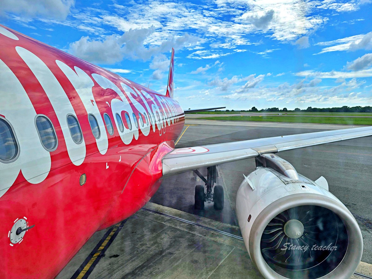 AirAsia AK1511 / AK1510 亞航直飛沙巴亞庇搭乘開箱|台灣出發唯一直飛航班,來回都必喝生椰拿鐵! AirAsia AK1511 / AK1510 亞航直飛沙巴亞庇搭乘開箱|台灣出發唯一直飛航班,來回都必喝生椰拿鐵!