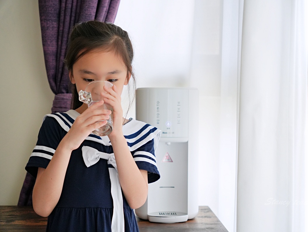 Honeywell 太空人五道淨化RO濾淨瞬熱飲水機開箱：太空級淨水3秒瞬熱，我家飲水新 革命！