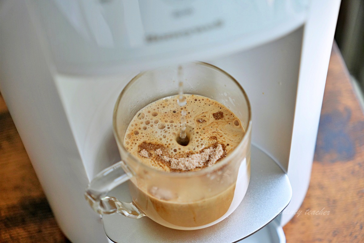 Honeywell 太空人五道淨化RO濾淨瞬熱飲水機開箱：太空級淨水3秒瞬熱，我家飲水新 革命！