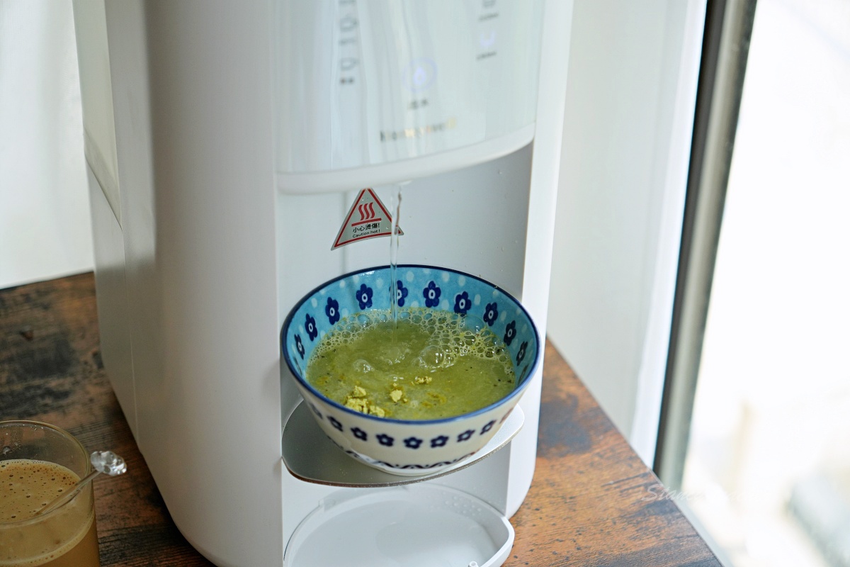 Honeywell 太空人五道淨化RO濾淨瞬熱飲水機開箱：太空級淨水3秒瞬熱，我家飲水新 革命！