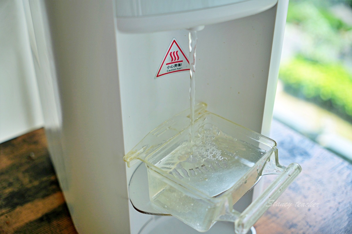 Honeywell 太空人五道淨化RO濾淨瞬熱飲水機開箱：太空級淨水3秒瞬熱，我家飲水新 革命！