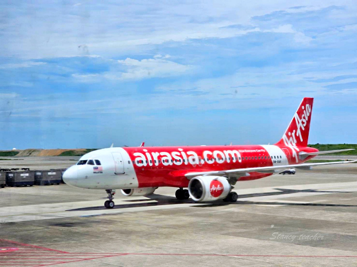AirAsia AK1511 / AK1510 亞航直飛沙巴亞庇搭乘開箱|台灣出發唯一直飛航班,來回都必喝生椰拿鐵! AirAsia AK1511 / AK1510 亞航直飛沙巴亞庇搭乘開箱|台灣出發唯一直飛航班,來回都必喝生椰拿鐵!