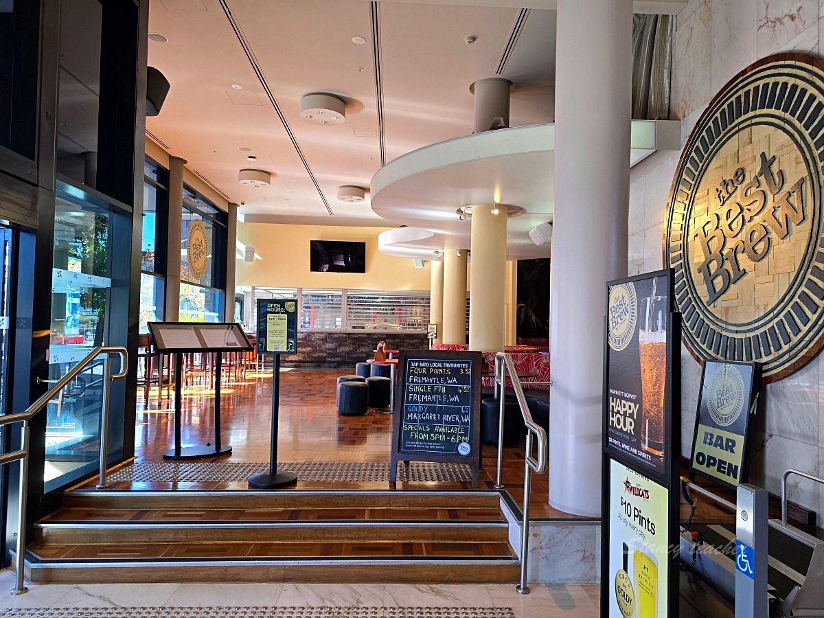 珀斯福朋喜來登飯店住宿評價｜Four Points by Sheraton  Perth 市中心飯店推薦、早餐實拍、親子友善開箱