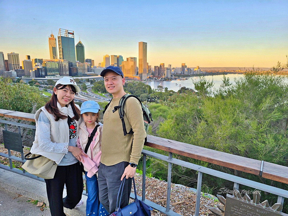 Kings Park 國王公園眺望珀斯市區與天鵝河