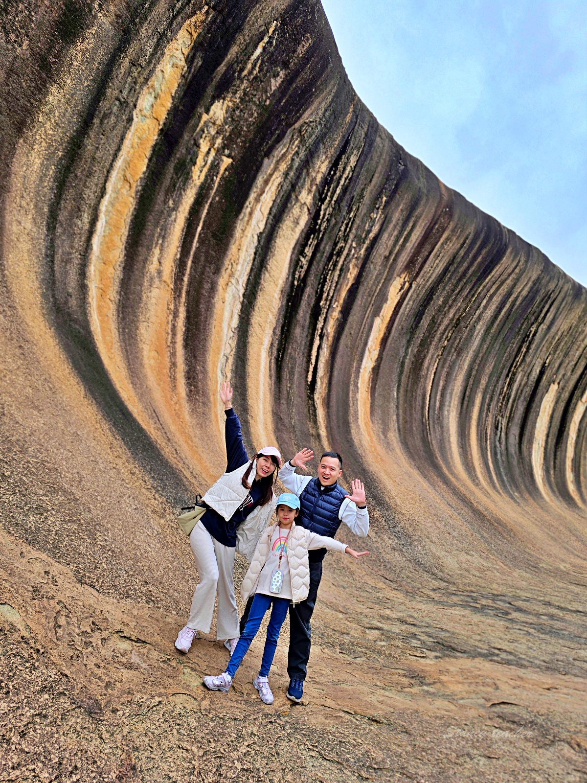 西澳波浪岩 Wave Rock 一日遊｜珀斯出發、約克小鎮、原民洞穴與親子行程取捨