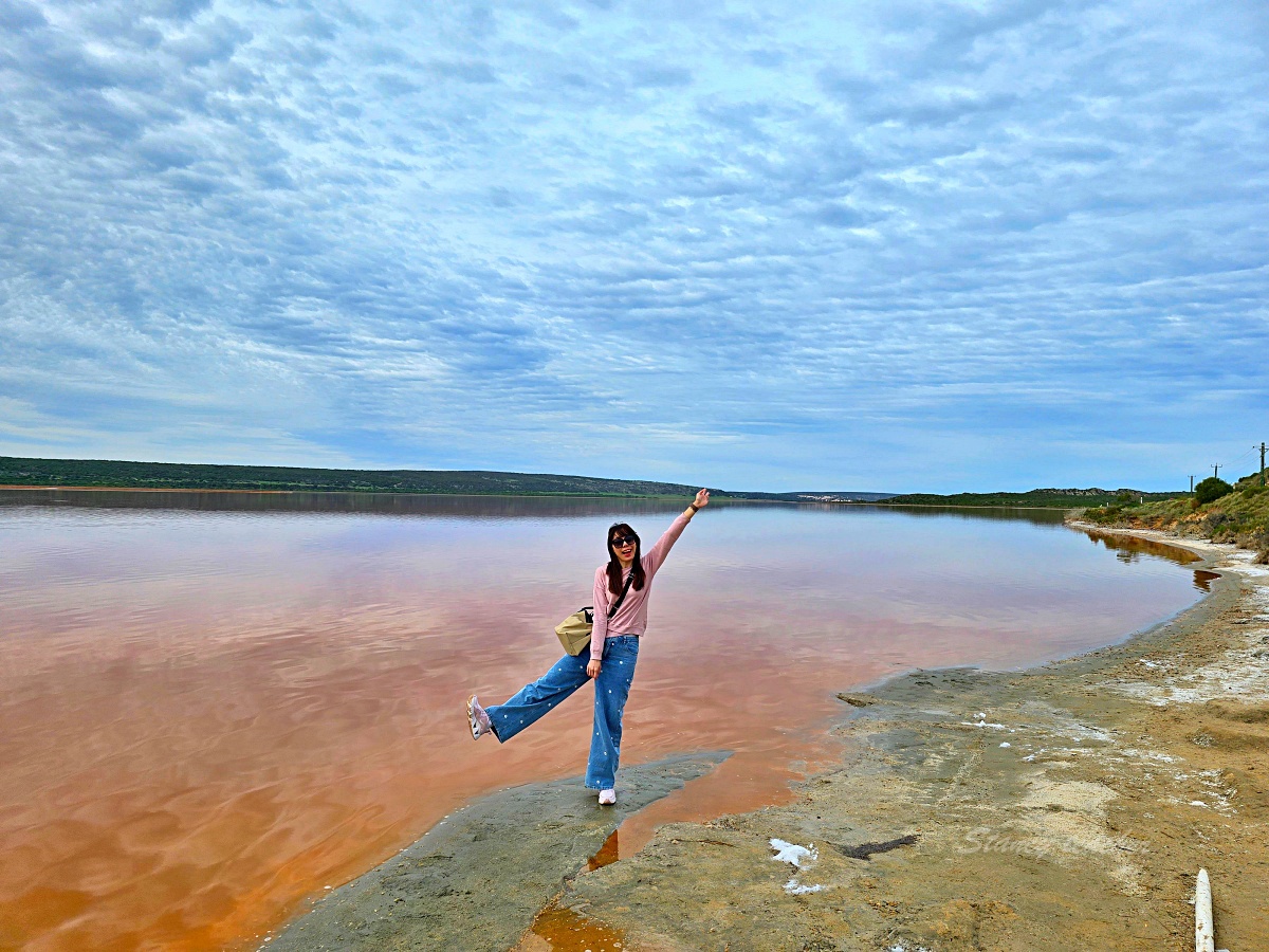 西澳粉紅湖 Hutt Lagoon 攻略｜月份顏色、珀斯自駕路線、拍照點與親子提醒