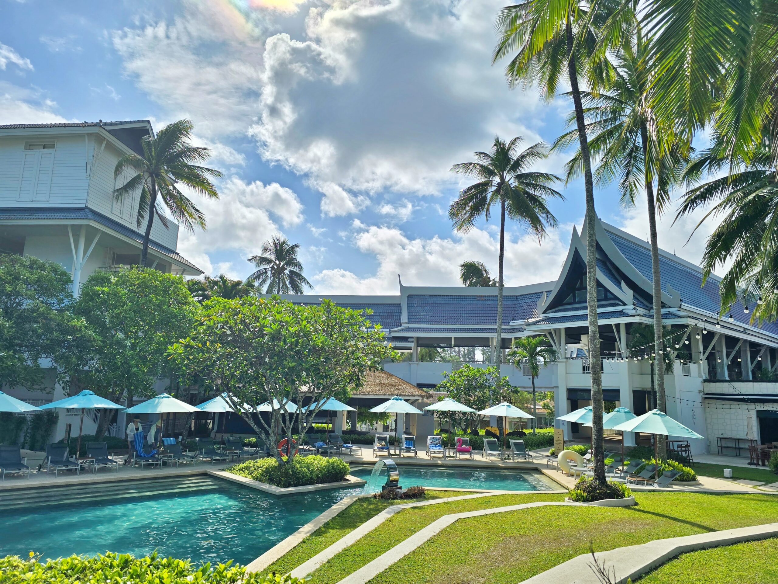 【普吉島海景飯店推薦】SAii Laguna Phuket 塞伊普吉拉古娜度假酒店開箱｜私人海灘、泳池、早餐、房型
