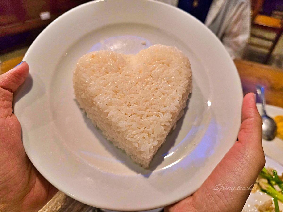 【普吉島景觀餐廳推薦】「自然廚房機場店(Natural Restaurant Airport)」普吉機場附近最方便的泰式餐廳推薦 【普吉島景觀餐廳推薦】「自然廚房機場店(Natural Restaurant Airport)」普吉機場附近最方便的泰式餐廳推薦