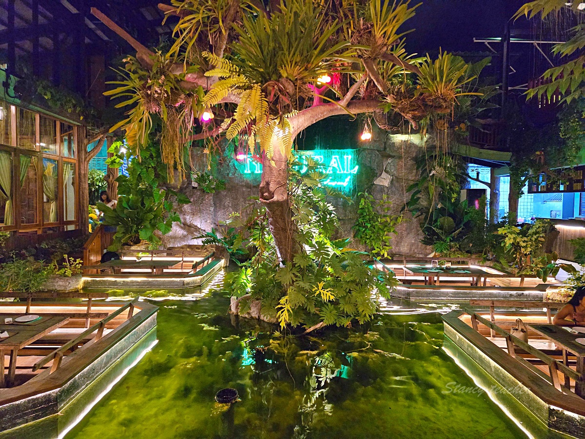 【普吉島景觀餐廳推薦】「自然廚房機場店(Natural Restaurant Airport)」普吉機場附近最方便的泰式餐廳推薦 【普吉島景觀餐廳推薦】「自然廚房機場店(Natural Restaurant Airport)」普吉機場附近最方便的泰式餐廳推薦