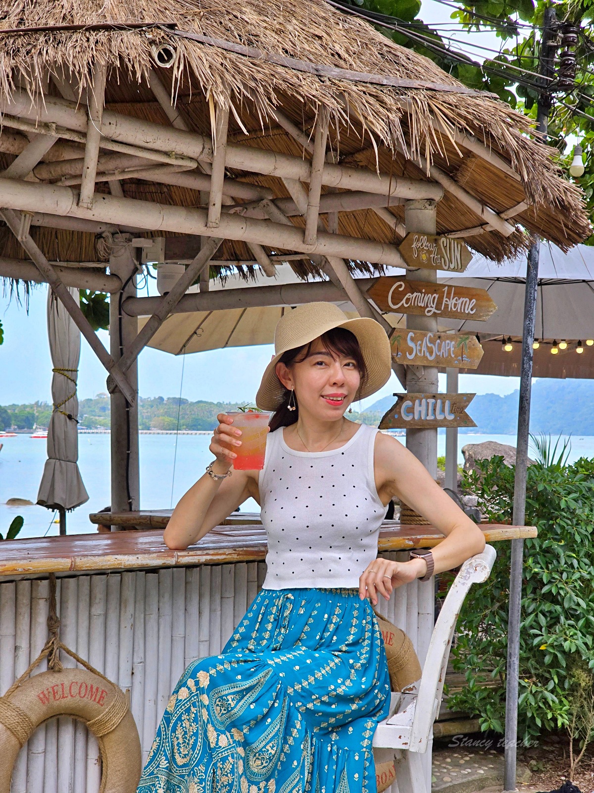 【普吉島海景咖啡廳推薦】Coming Home Cafe & Seaside|南洋風鞦韆系海灘咖啡廳,喝咖啡看海畫版畫! 【普吉島海景咖啡廳推薦】Coming Home Cafe & Seaside|南洋風鞦韆系海灘咖啡廳,喝咖啡看海畫版畫!