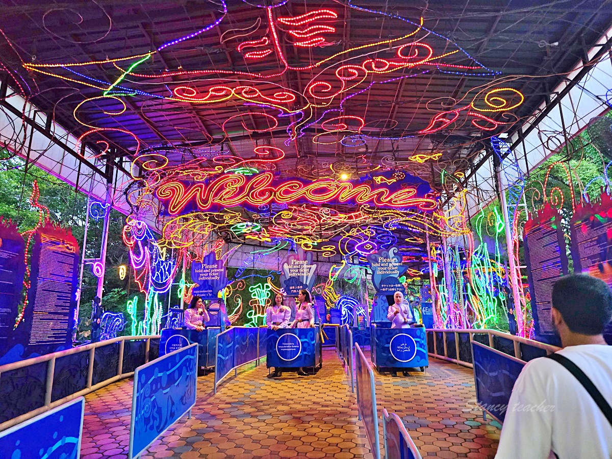 【普吉島親子景點推薦】普吉島幻多奇樂園 Phuket FantaSea｜豪華自助餐、泰服專業棚拍、精彩夜間表演一次收錄！