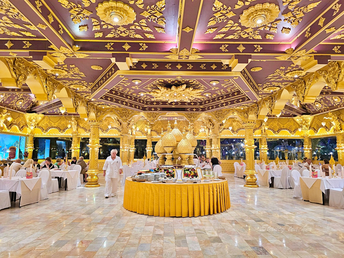 【普吉島親子景點推薦】普吉島幻多奇樂園 Phuket FantaSea｜豪華自助餐、泰服專業棚拍、精彩夜間表演一次收錄！