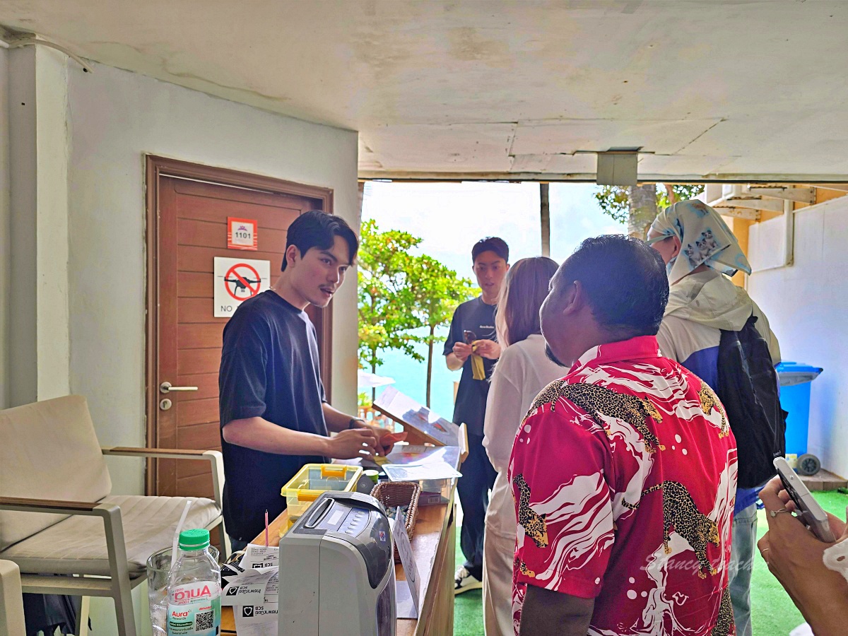【普吉島海景餐廳推薦】「 The Commune」卡塔與卡倫海灘之峭壁景觀餐廳推薦