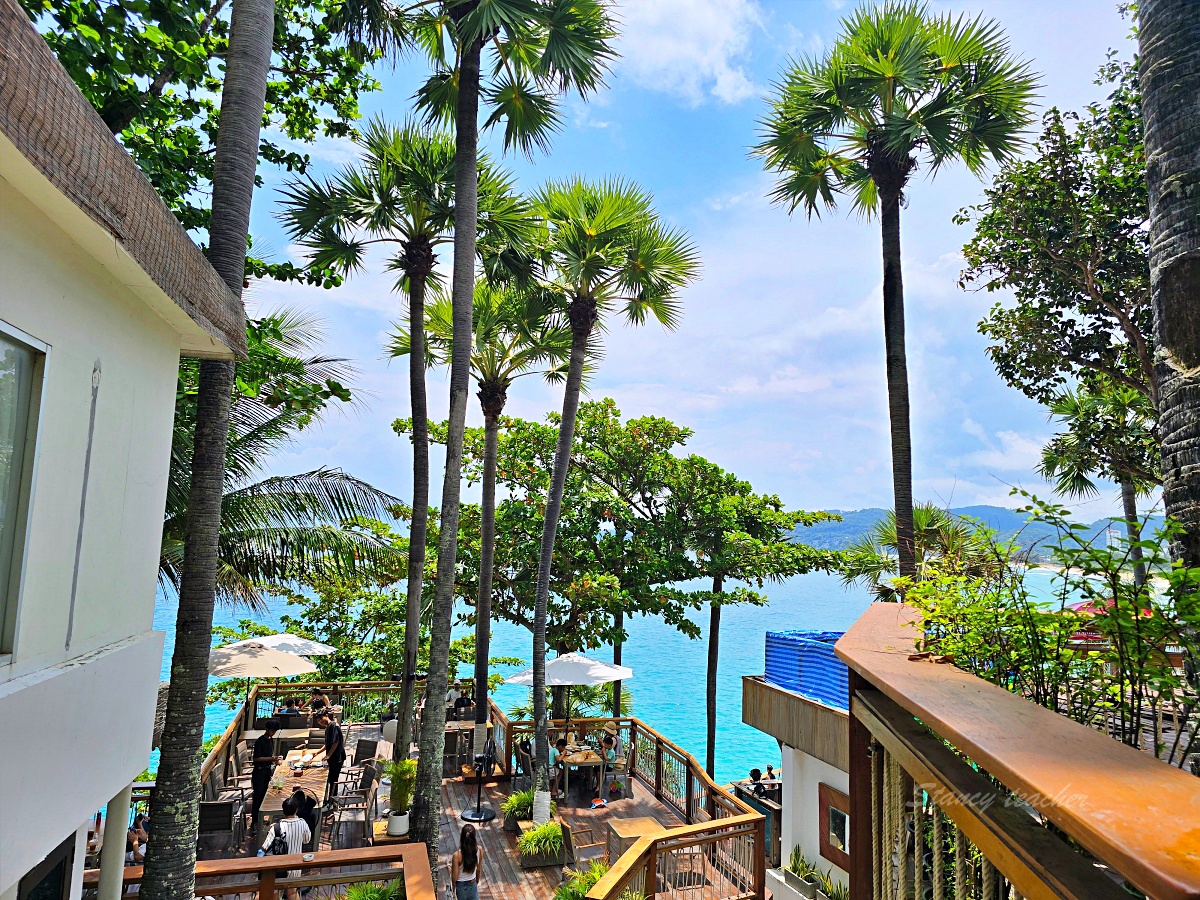 【普吉島海景餐廳推薦】「 The Commune」卡塔與卡倫海灘之峭壁景觀餐廳推薦