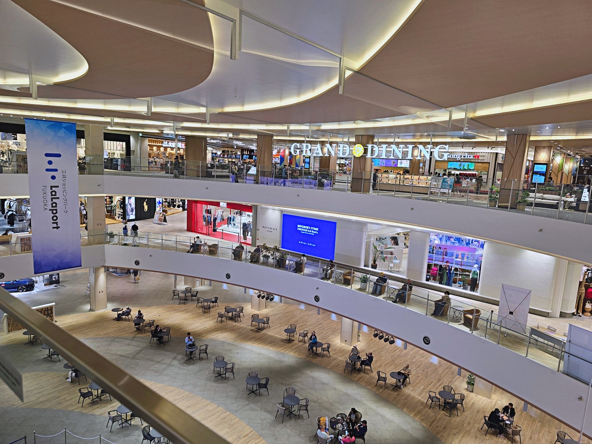 福岡 LaLaport 巨型鋼彈購物中心攻略|交通方式、樓層介紹、必逛日系店家、退稅教學一次看 福岡 LaLaport 巨型鋼彈購物中心攻略|交通方式、樓層介紹、必逛日系店家、退稅教學一次看