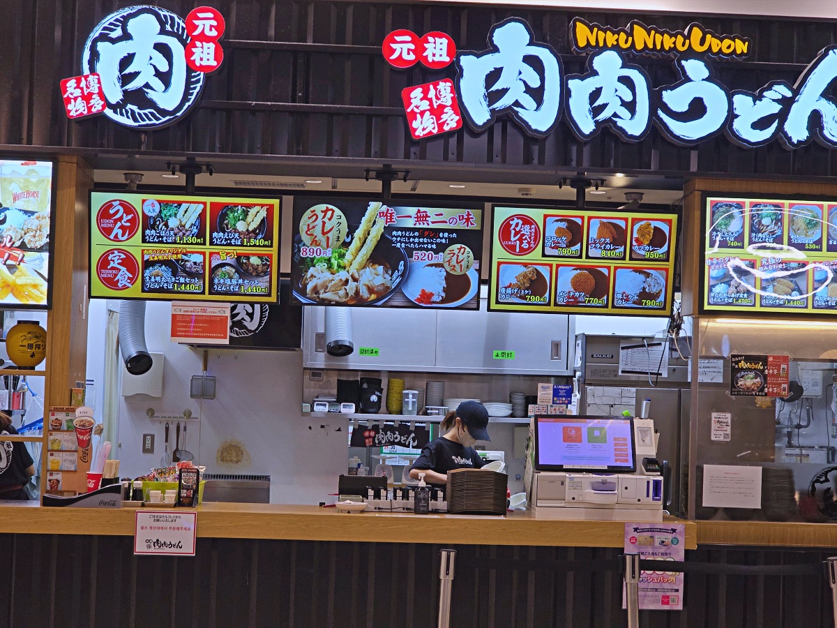 福岡 LaLaport 巨型鋼彈購物中心攻略｜交通方式、樓層介紹、必逛日系店家、退稅教學一次看