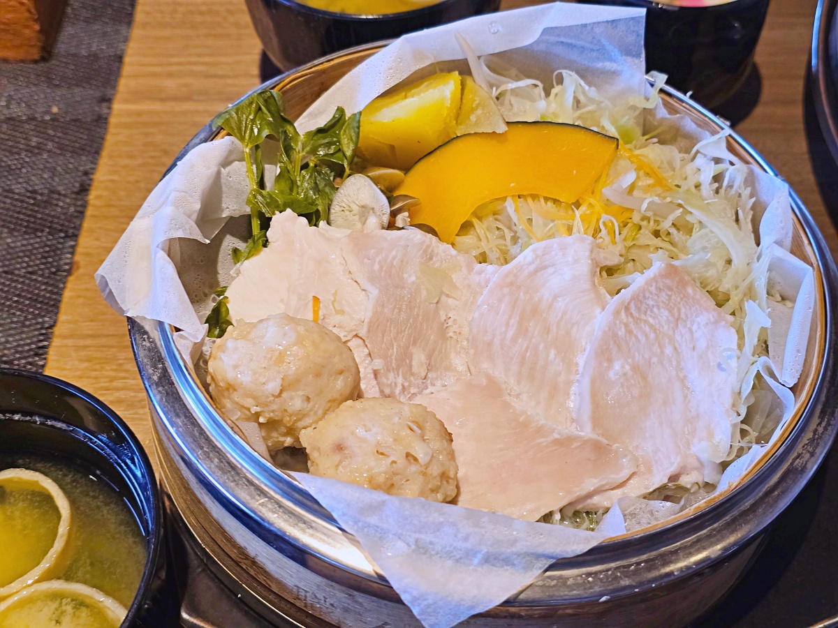 湯布院必吃美食|旬彩浪漫餐廳 地獄蒸料理的在地風味體驗 湯布院必吃美食|旬彩浪漫餐廳 地獄蒸料理的在地風味體驗