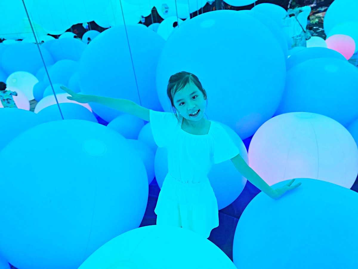 沖繩雨天景點推薦｜沖繩 teamLab Future Park：沉浸式光影親子互動體驗心得開箱文