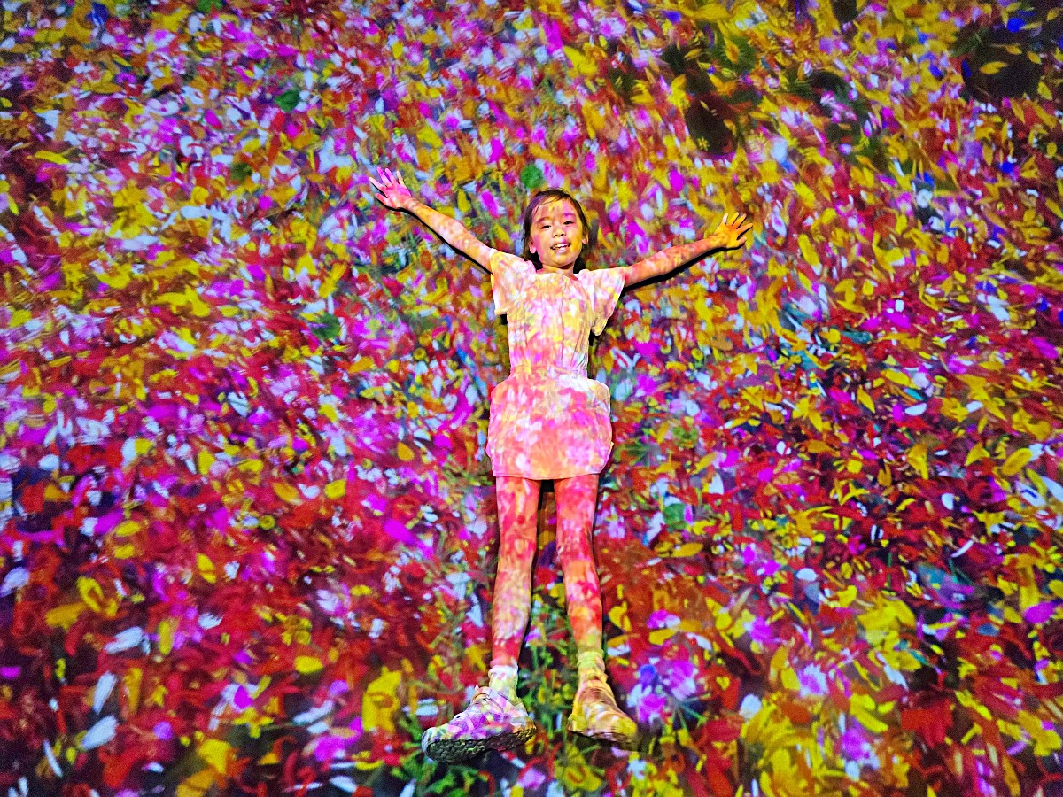 沖繩雨天景點推薦｜沖繩 teamLab Future Park：沉浸式光影親子互動體驗心得開箱文