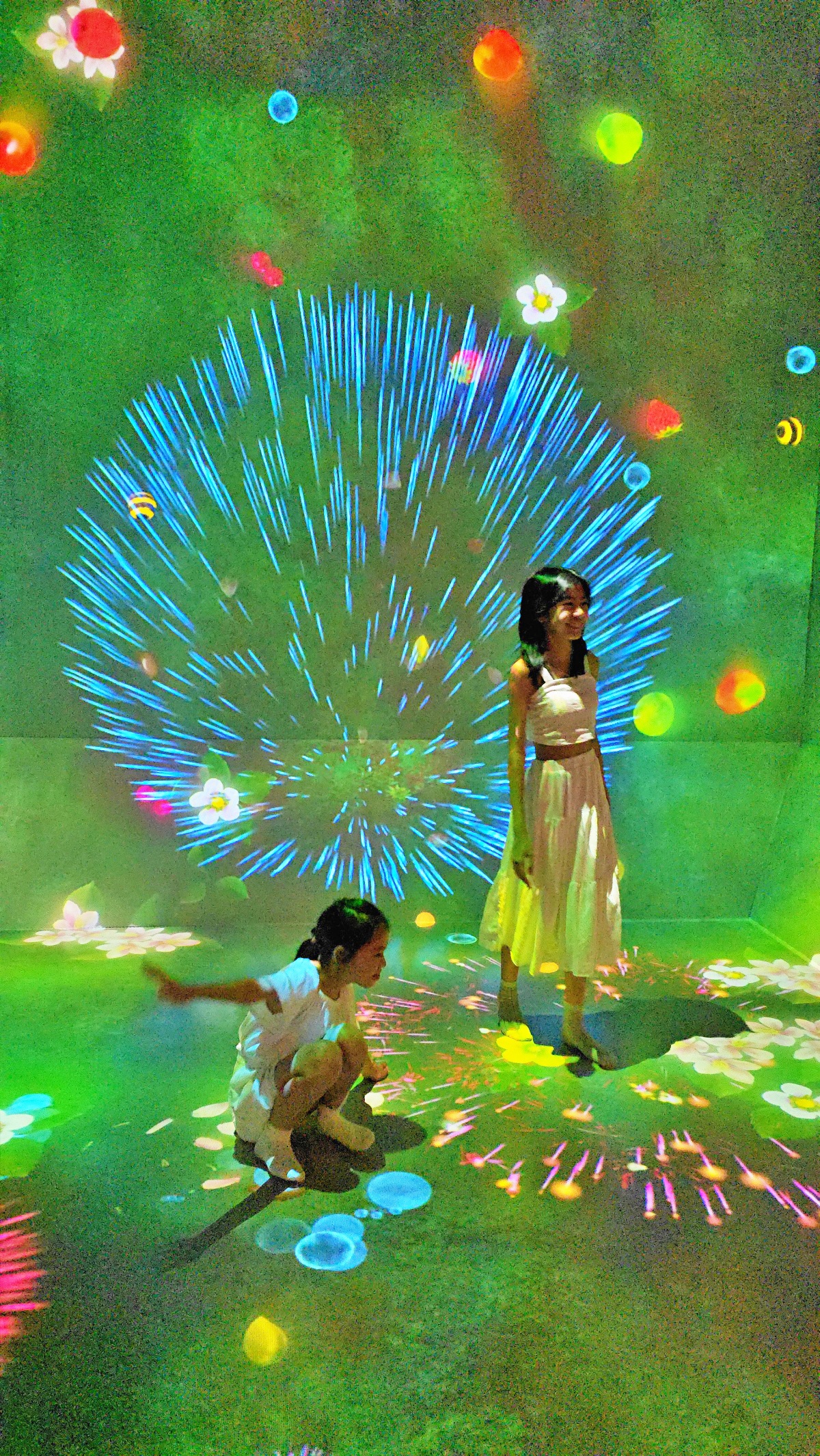 沖繩雨天景點推薦|沖繩 teamLab Future Park:沉浸式光影親子互動體驗心得開箱文 沖繩雨天景點推薦|沖繩 teamLab Future Park:沉浸式光影親子互動體驗心得開箱文