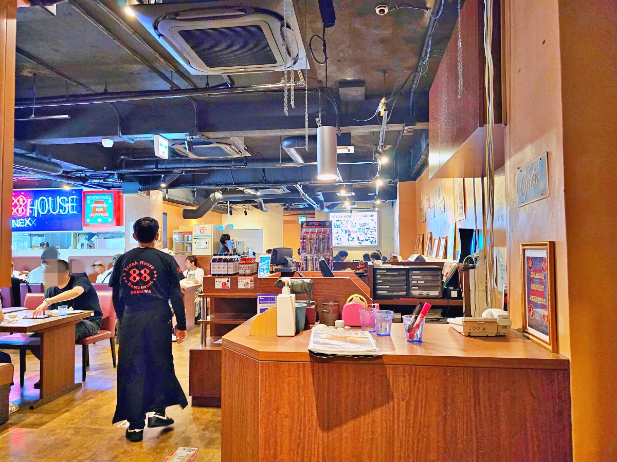 沖繩美食推薦｜Steak House 88 國際通店老字號牛排館心得｜交通、訂位、菜單、優惠票券