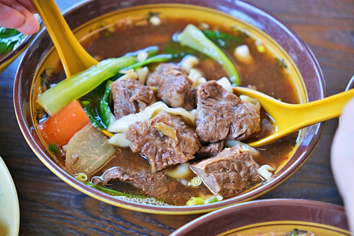 【彰化必吃牛肉麵】非你莫屬牛肉麵館，溪湖鎮在地人狂推的平價美食