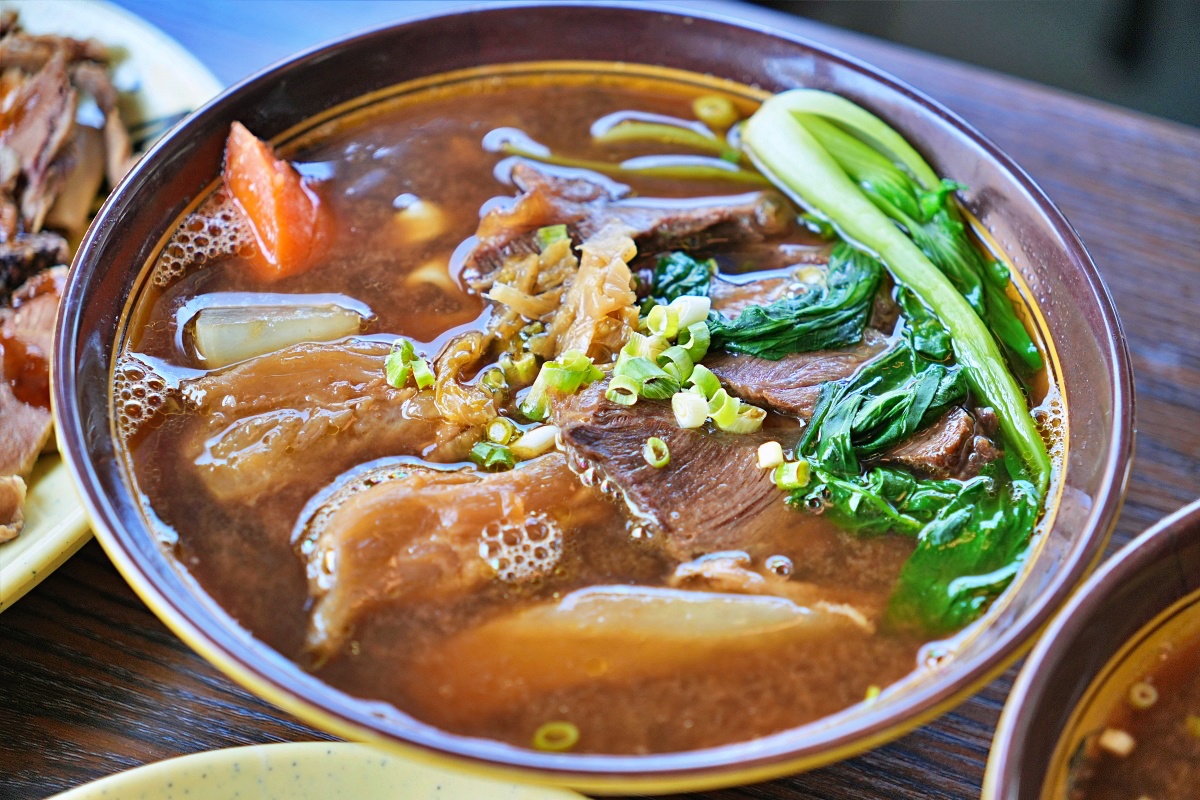【彰化必吃牛肉麵】非你莫屬牛肉麵館，溪湖鎮在地人狂推的平價美食