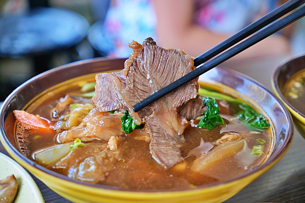 【彰化必吃牛肉麵】非你莫屬牛肉麵館，溪湖鎮在地人狂推的平價美食