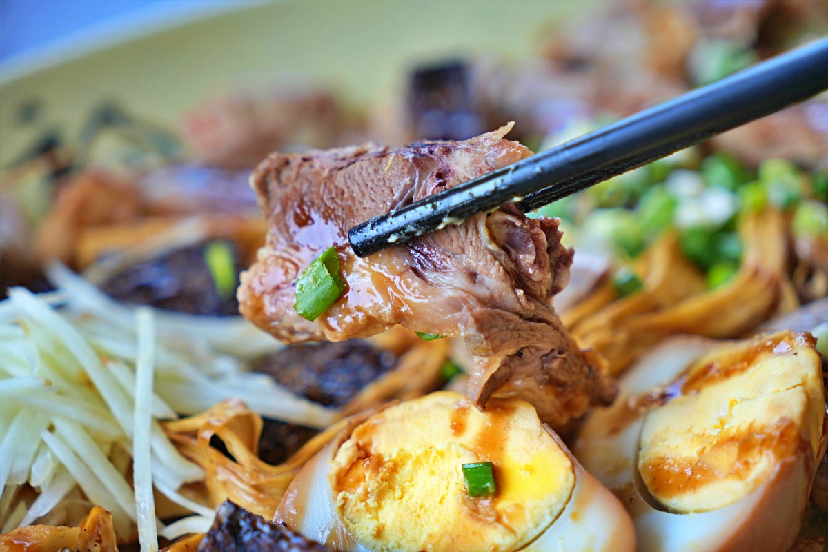【彰化必吃牛肉麵】非你莫屬牛肉麵館，溪湖鎮在地人狂推的平價美食