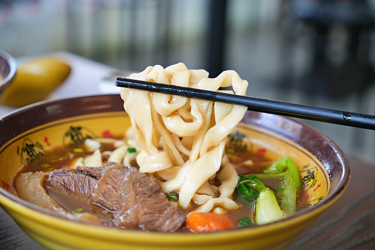 【彰化必吃牛肉麵】非你莫屬牛肉麵館，溪湖鎮在地人狂推的平價美食