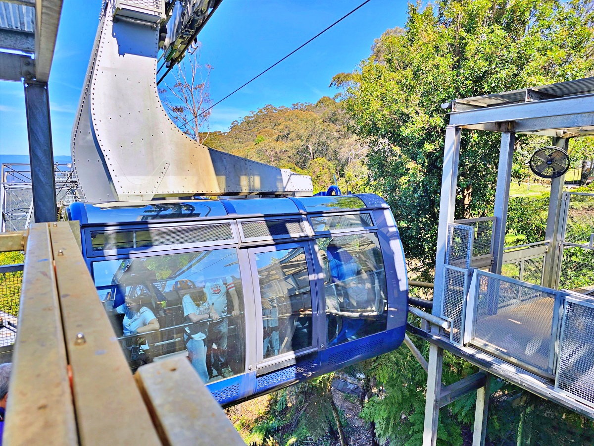 藍山國家公園一日遊｜三姐妹岩、回音角、觀景纜車、Leura Village 全攻略（優惠套票）