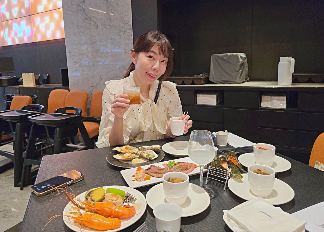 台北寒舍艾美探索廚房吃到飽重磅回歸!帝王蟹、龍蝦、生魚片無限供應~五星級Buffet新登場|Le Méridien Taipei Buffet 台北寒舍艾美探索廚房吃到飽重磅回歸!帝王蟹、龍蝦、生魚片無限供應~五星級Buffet新登場|Le Méridien Taipei Buffet