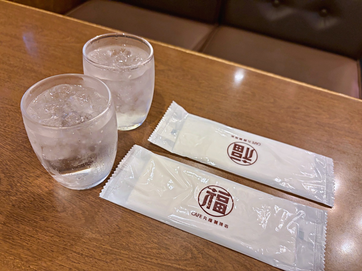 大阪心齋橋早餐推薦｜丸福珈琲店Marufuku Coffee本店｜昭和復古咖啡香、厚蛋三明治與鬆餅的經典早晨