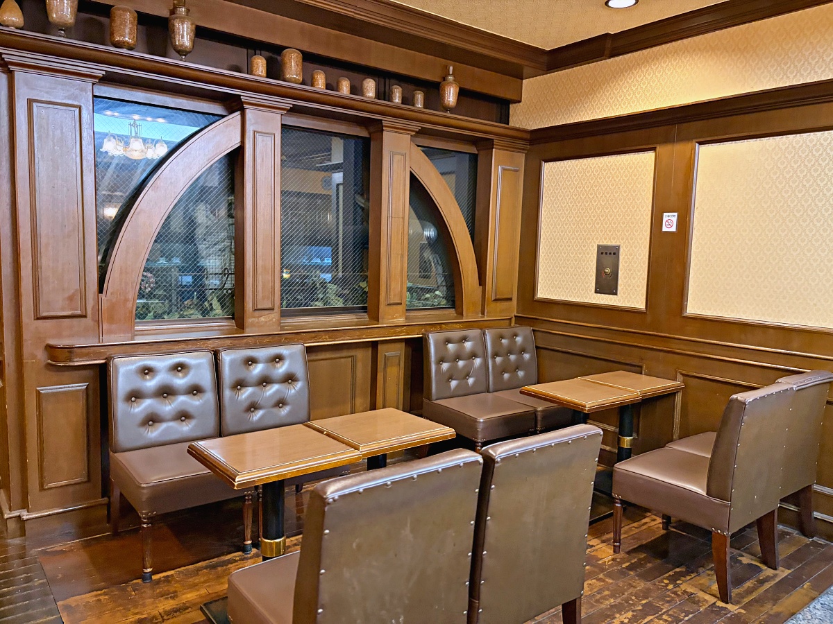 大阪心齋橋早餐推薦｜丸福珈琲店Marufuku Coffee本店｜昭和復古咖啡香、厚蛋三明治與鬆餅的經典早晨
