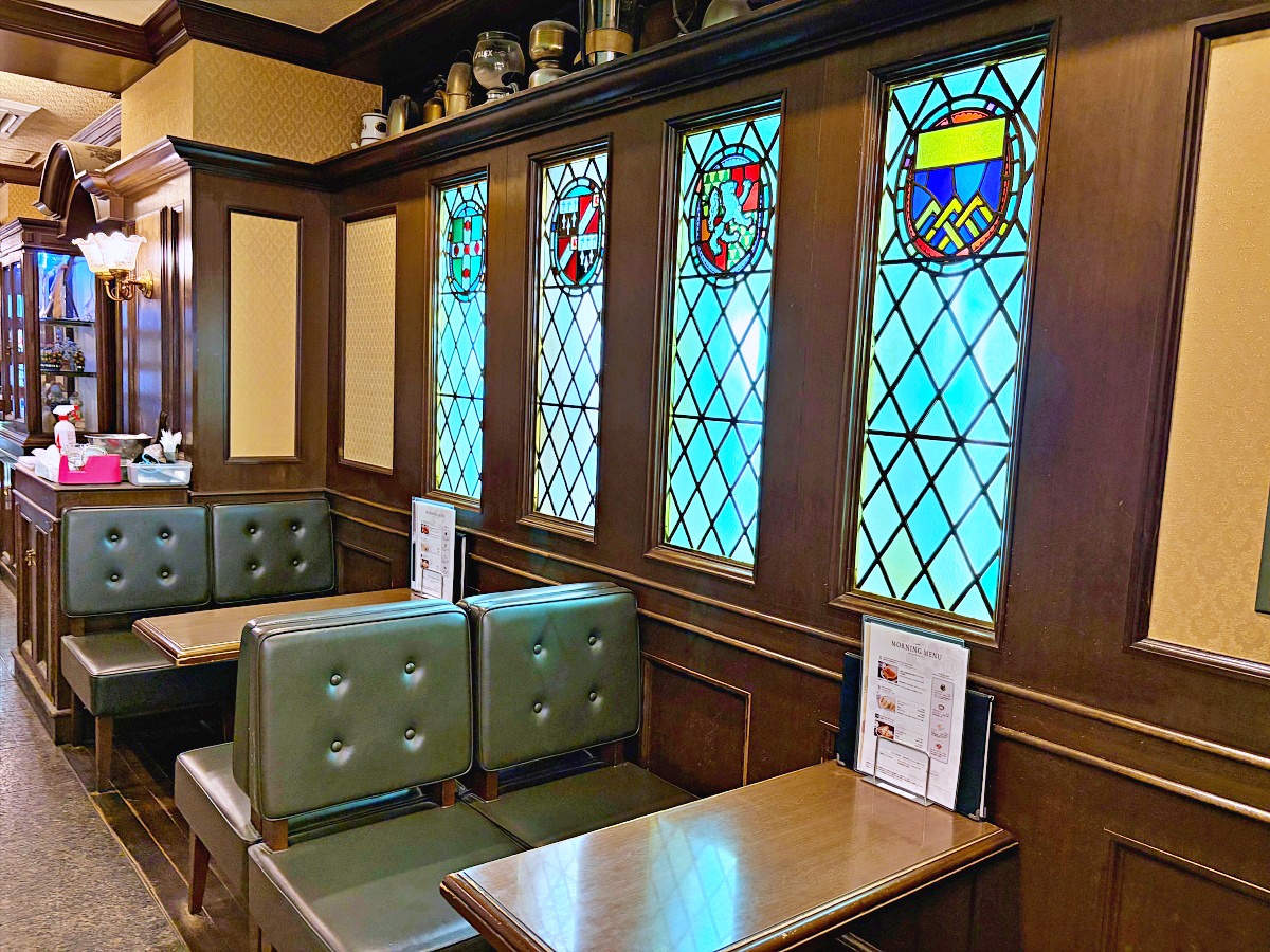 大阪心齋橋早餐推薦｜丸福珈琲店Marufuku Coffee本店｜昭和復古咖啡香、厚蛋三明治與鬆餅的經典早晨