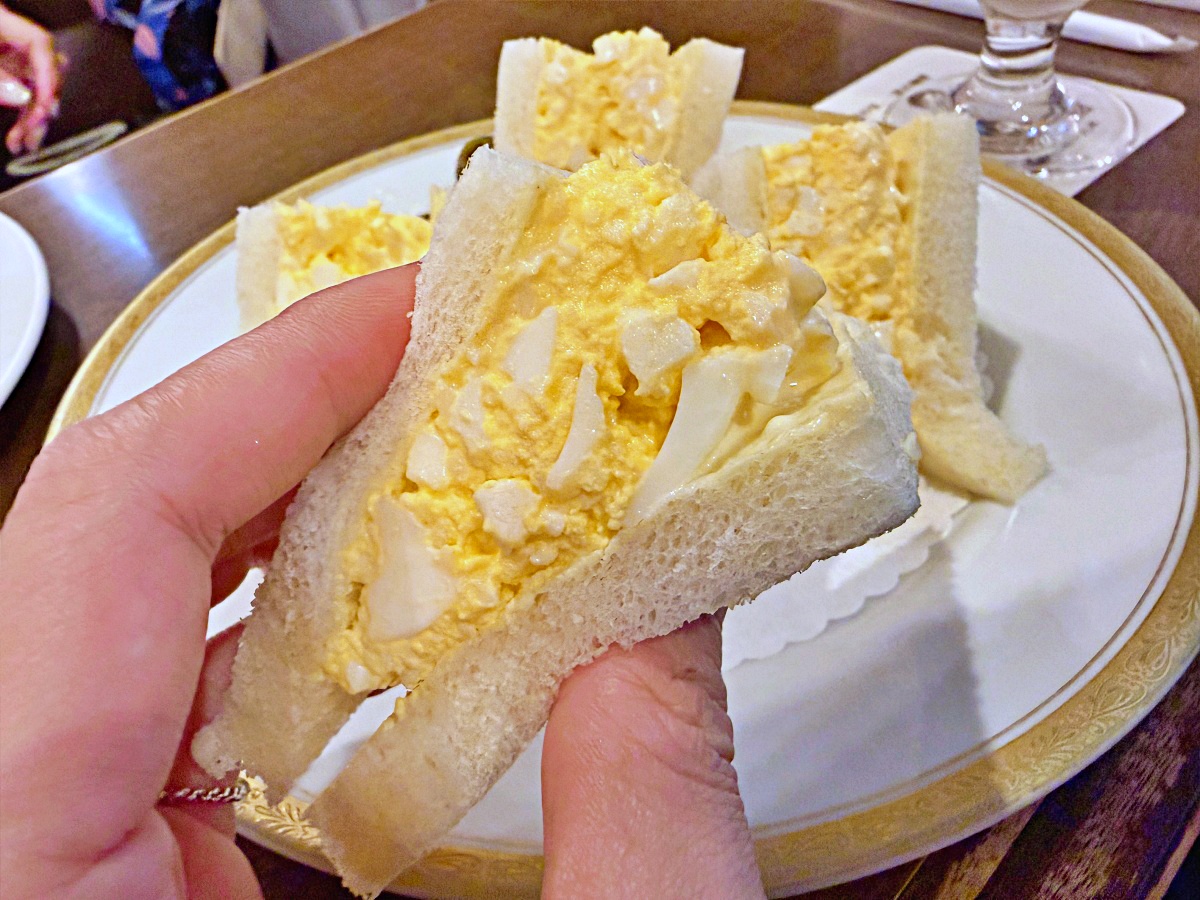 大阪心齋橋早餐推薦｜丸福珈琲店Marufuku Coffee本店｜昭和復古咖啡香、厚蛋三明治與鬆餅的經典早晨