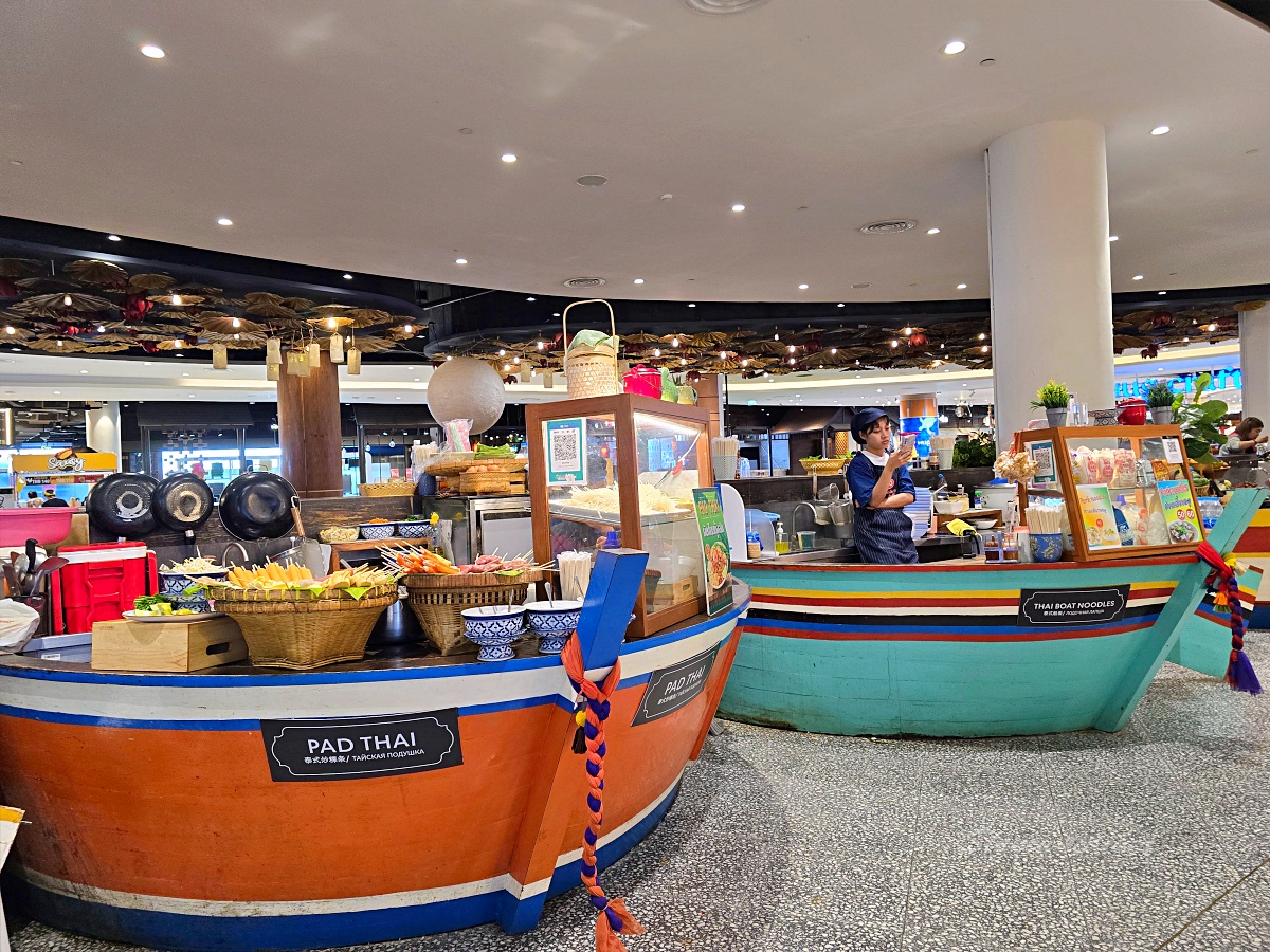 【普吉島購物攻略】Central Phuket Floresta 新館心得｜樓層介紹、人氣品牌、泰國小眾包・香氛好逛清單、水上市場造景 & 超美水族館一次看
