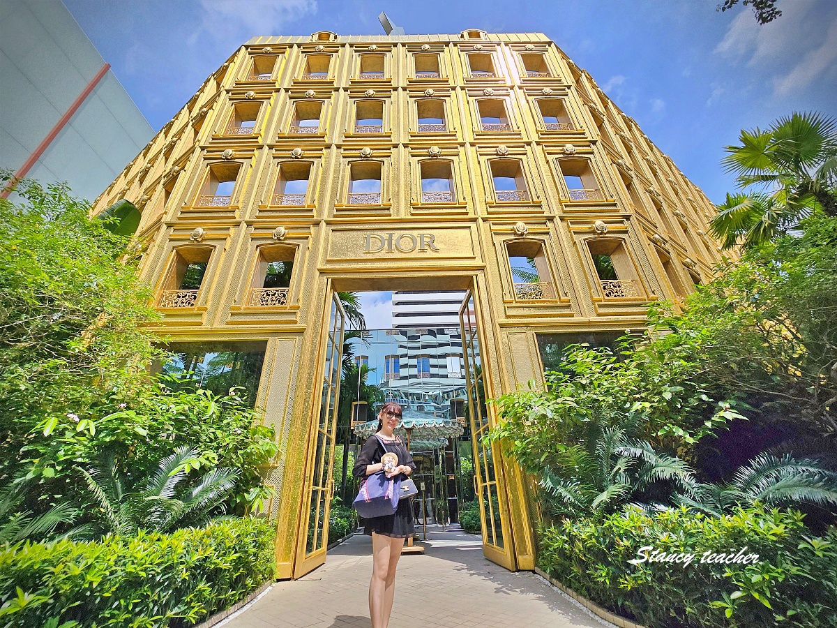 【曼谷咖啡廳推薦】Dior Gold House 曼谷｜夢幻金色系咖啡館、精品控必訪！我帶著穿 Dior 的拉布布一起喝咖啡