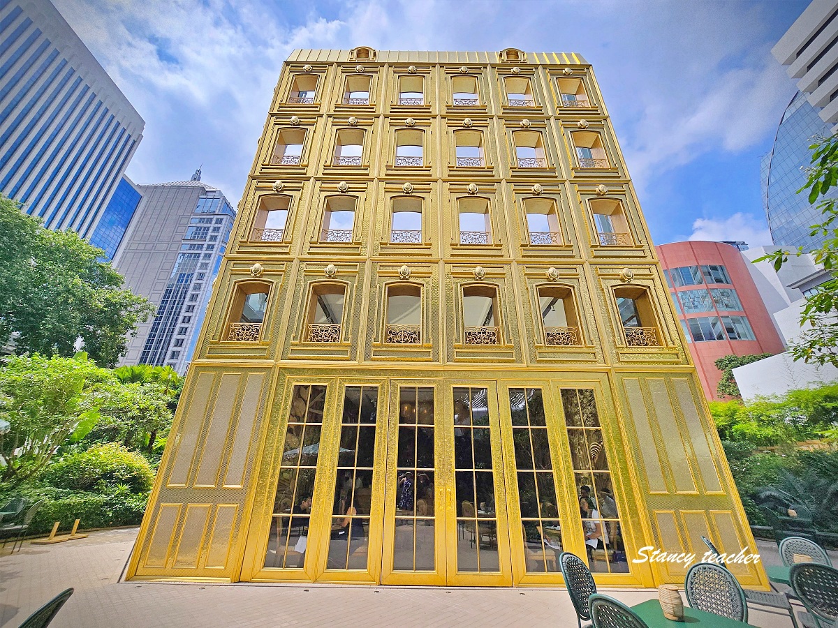 【曼谷咖啡廳推薦】Dior Gold House 曼谷｜夢幻金色系咖啡館、精品控必訪！我帶著穿 Dior 的拉布布一起喝咖啡