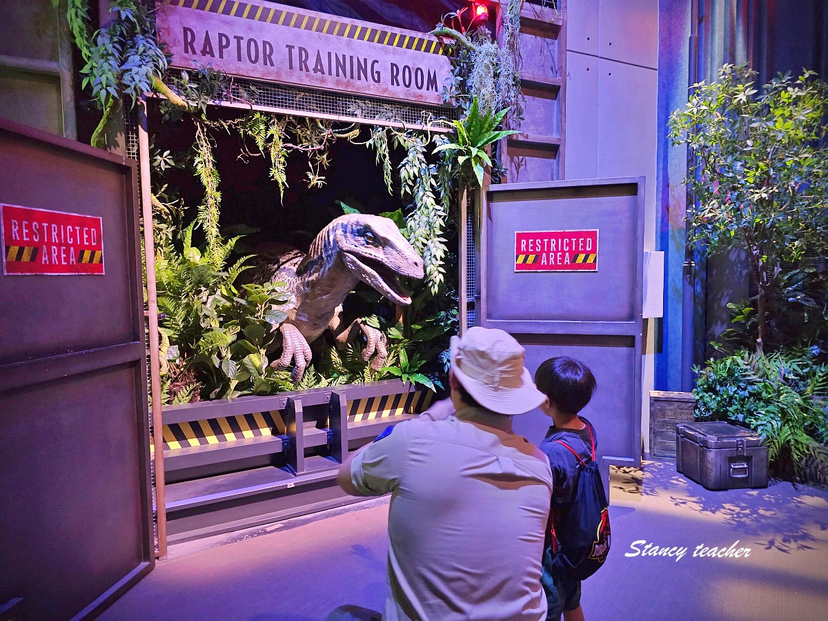 曼谷最新景點「曼谷河畔夜市侏羅紀世界沉浸式體驗展」Jurassic World: The Experience 攻略與心得