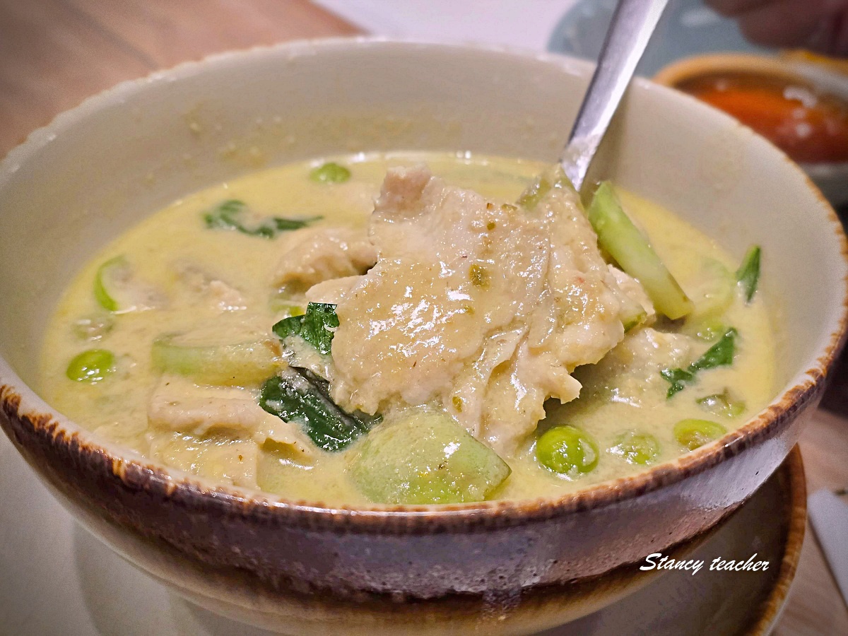 【曼谷碼頭夜市美食】Peppery Thai Seafood 有冷氣環境舒適又好吃！海鮮、泰式料理一次滿足的碼頭夜市餐廳推薦