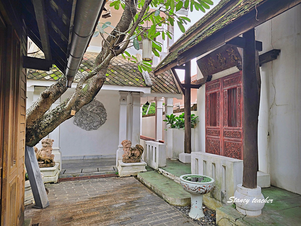 【清邁住宿推薦】Lunar Mansion 月府酒店｜隱身古城巷弄的中式泳池宅，早餐單點無限吃SPA按摩與網美咖啡廳超享受！