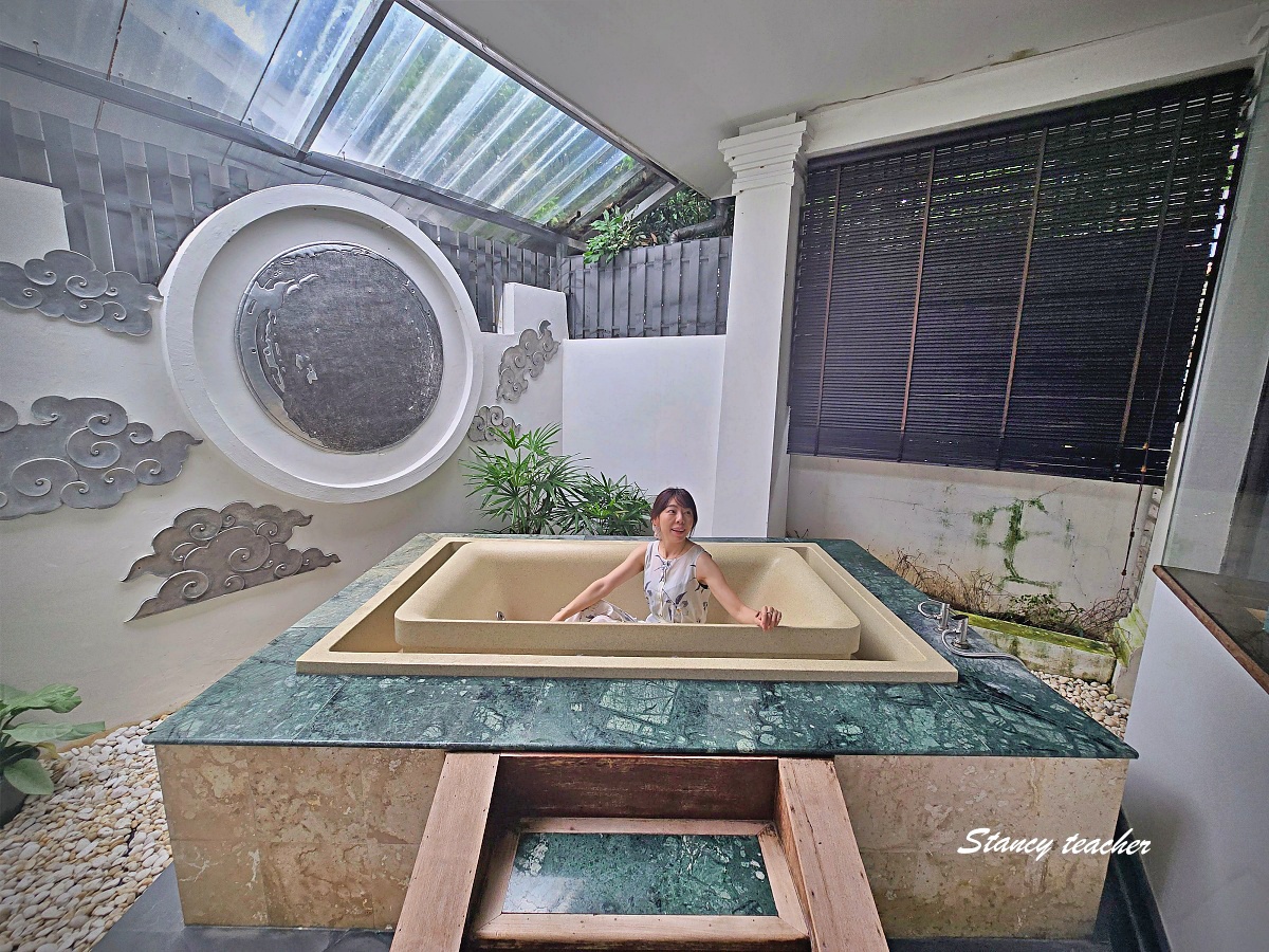 【清邁住宿推薦】Lunar Mansion 月府酒店｜隱身古城巷弄的中式泳池宅，早餐單點無限吃SPA按摩與網美咖啡廳超享受！