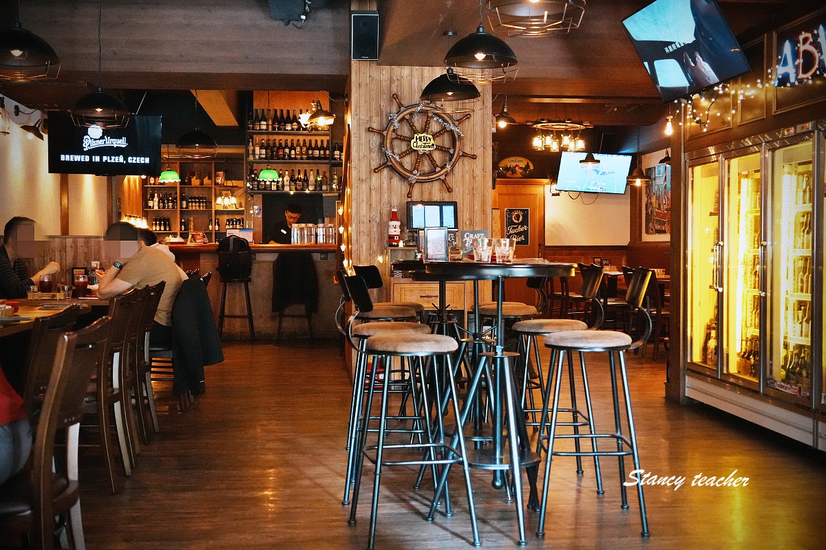 【竹北早午餐推薦】ABV 加勒比海餐酒館竹北旗艦店｜異國風 Brunch、海島度假系餐酒館，用餐環境超 Chill！