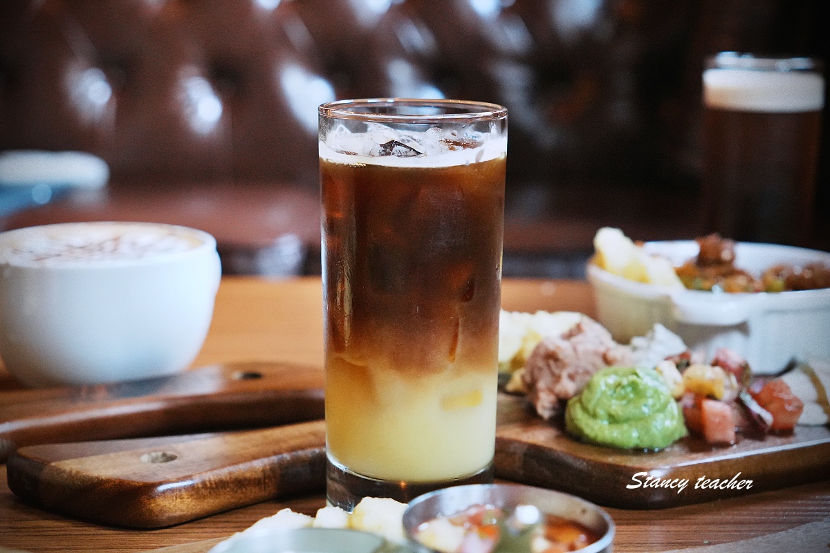 【竹北早午餐推薦】ABV 加勒比海餐酒館竹北旗艦店｜異國風 Brunch、海島度假系餐酒館，用餐環境超 Chill！