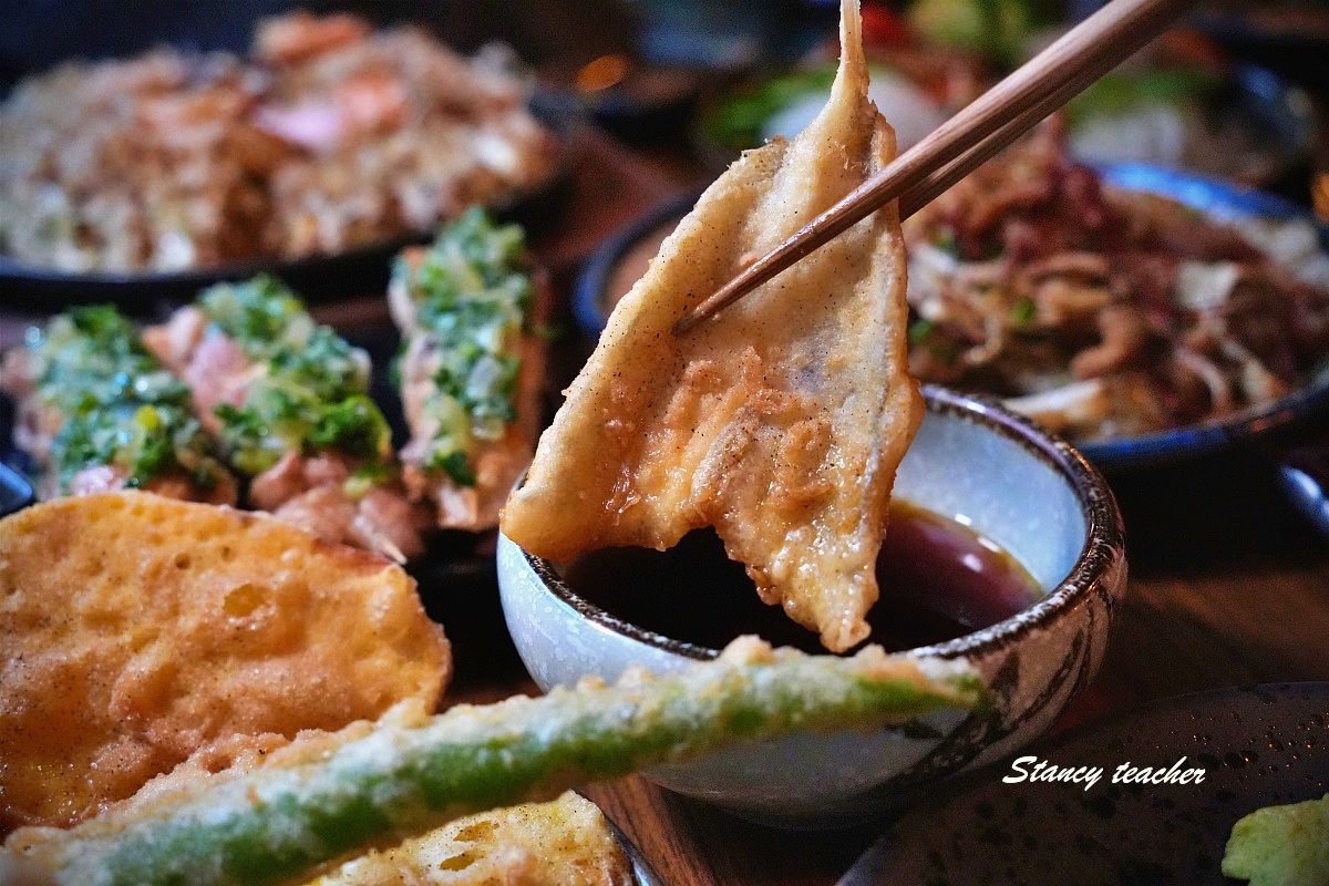 【新竹日式居酒屋推薦】ABV Bar & Kitchen 日式居酒館｜稻草燒、大阪燒、鐵板料理、精釀啤酒一次滿足！聚餐、宵夜、包場首選