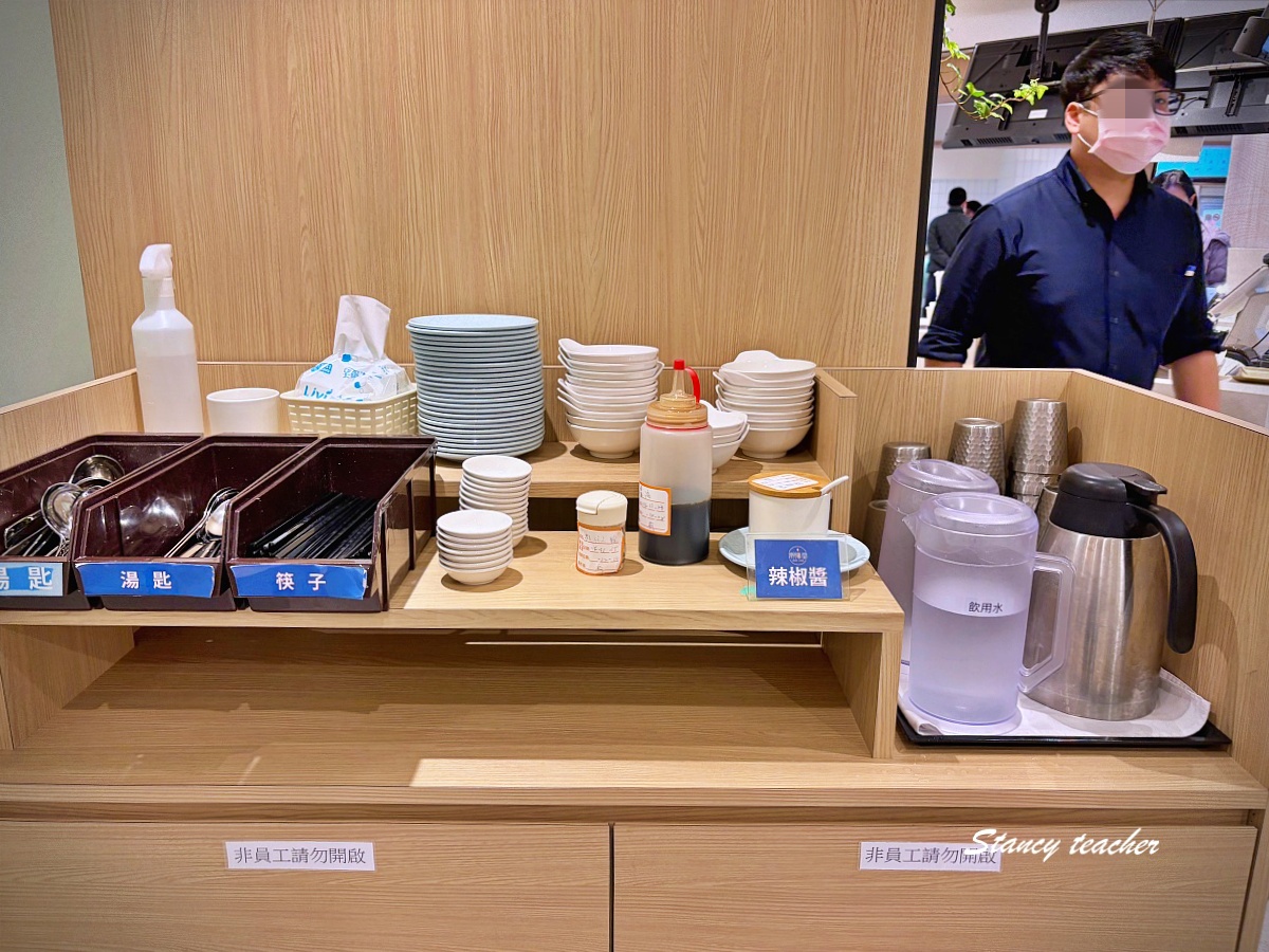 【內湖三總美食街】潮膳堂｜港式粥品、潮州麵點、燉湯一次滿足！內湖上班族最愛的清爽系港味餐廳（環境介紹）